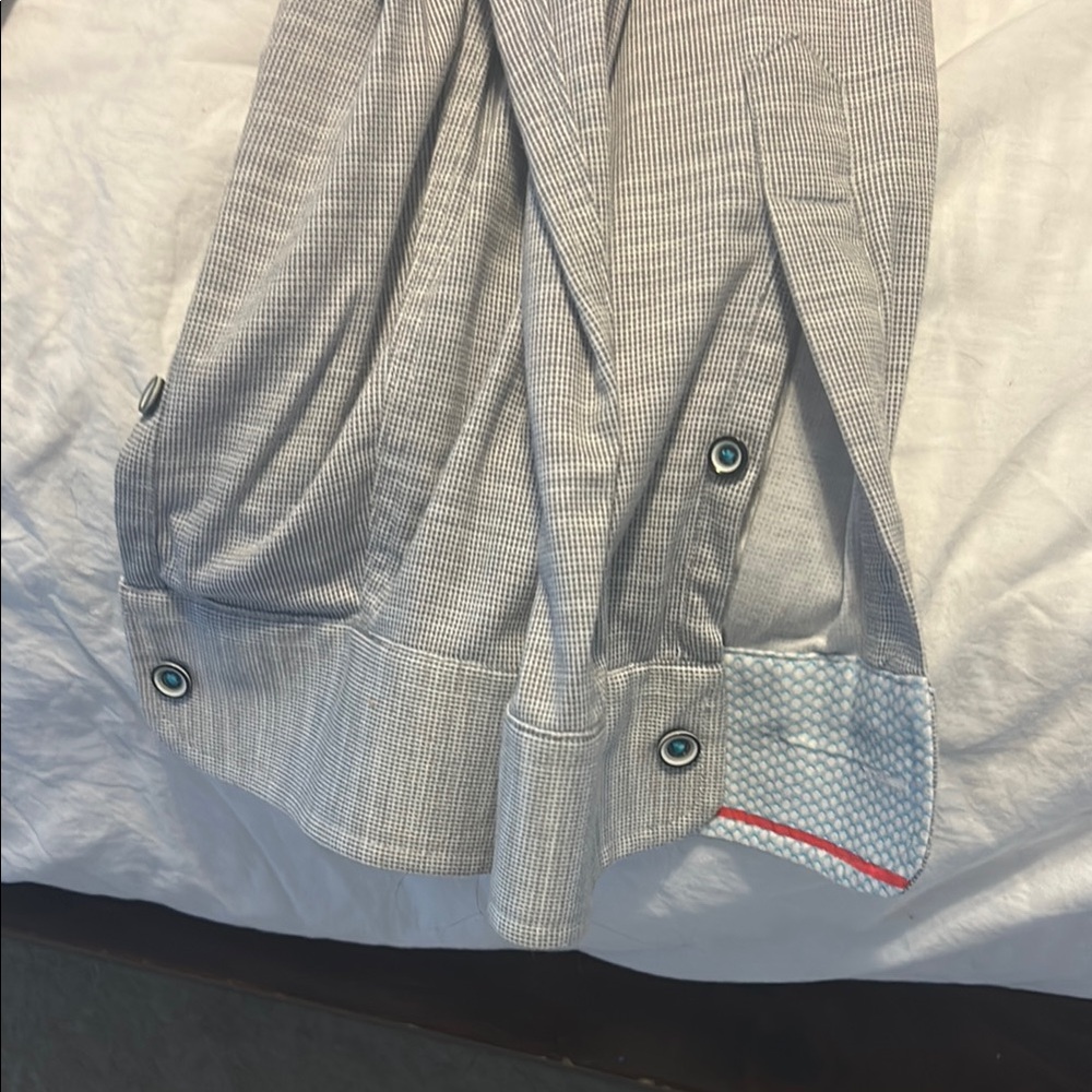Butter Cloth Button-Up Shirt - Picture 3 of 4